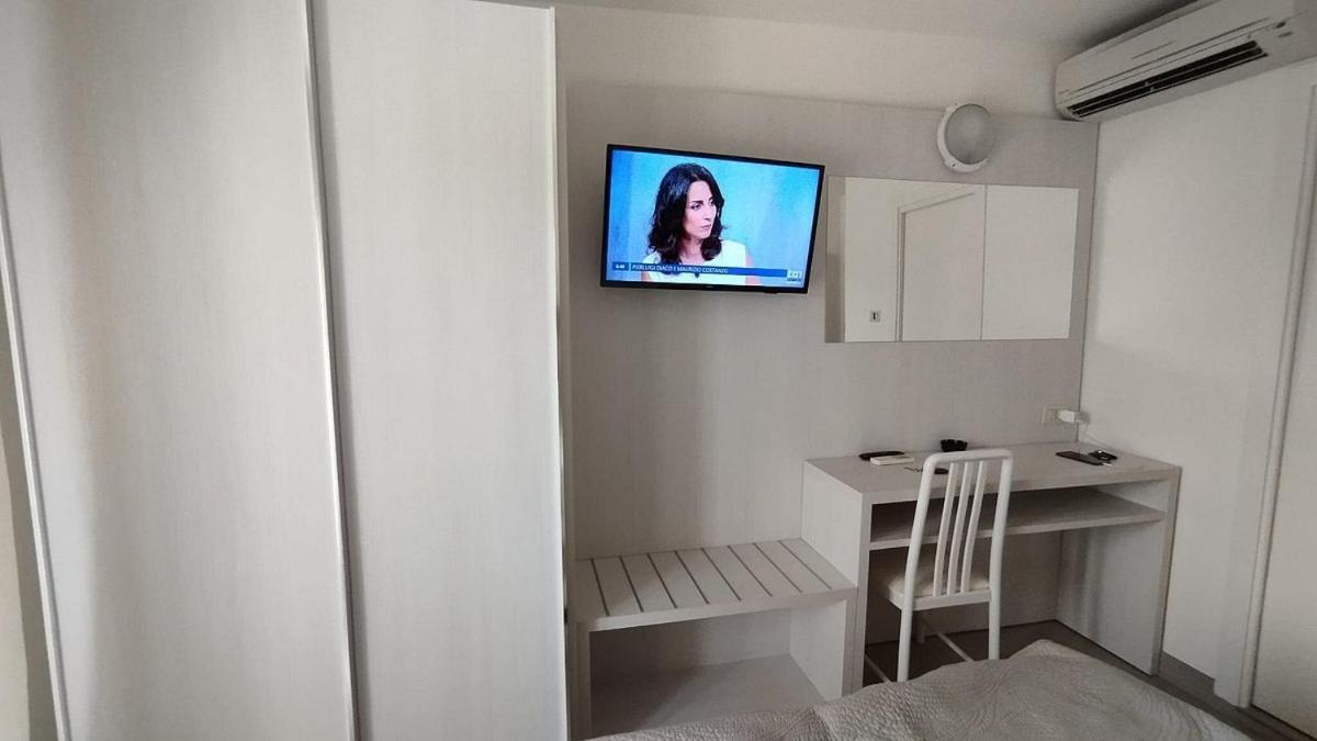 Hotel Pigalle Riccione Luaran gambar