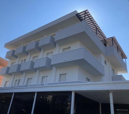 Hotel Pigalle Riccione Luaran gambar